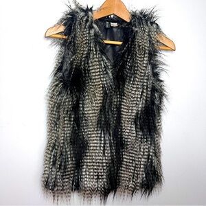 Divided by H&M Furry Faux Fur Vest Size 2 EUC